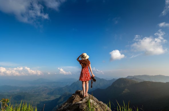 Where to Stay in Lamahatta for the Best Mountain View Experience?